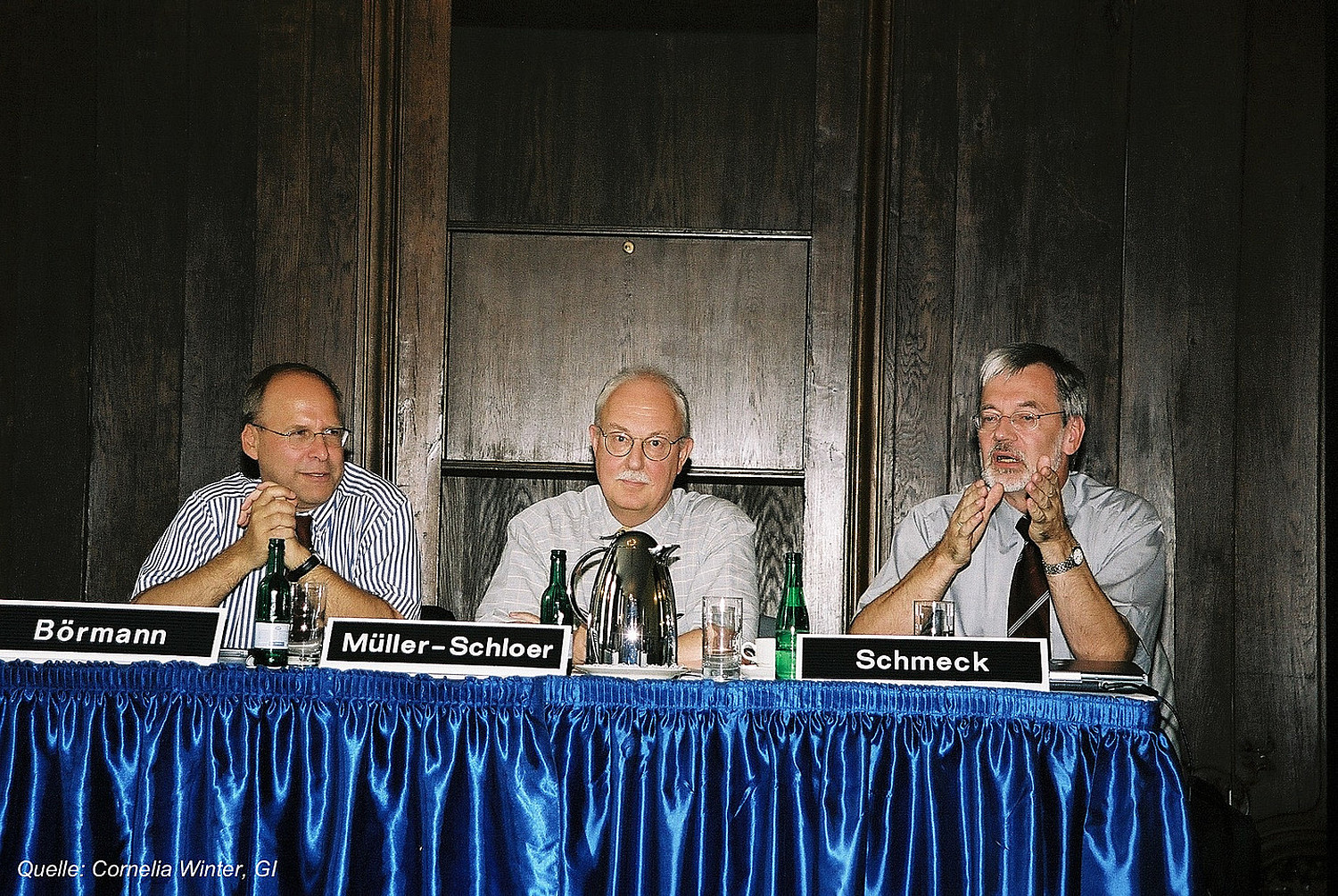 Press conference at Bayerischer Hof, Munich to announce foundation of OC initiative: Börmann, Müller-Schloer, Schmeck